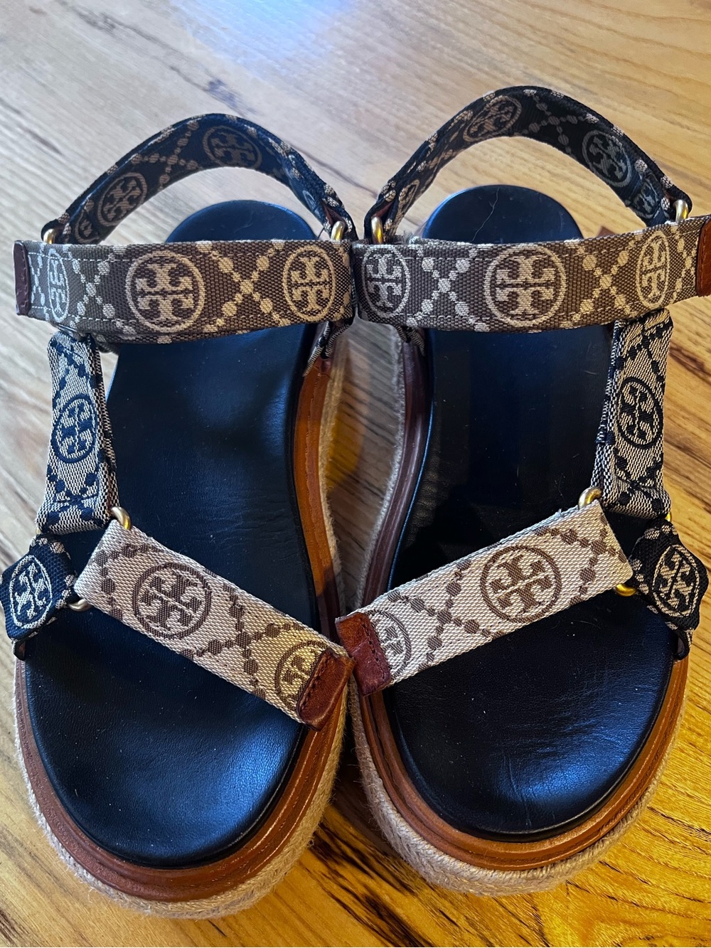 Tory Burch Brown Logo-Print Platform Sandals - Picture 1 of 7